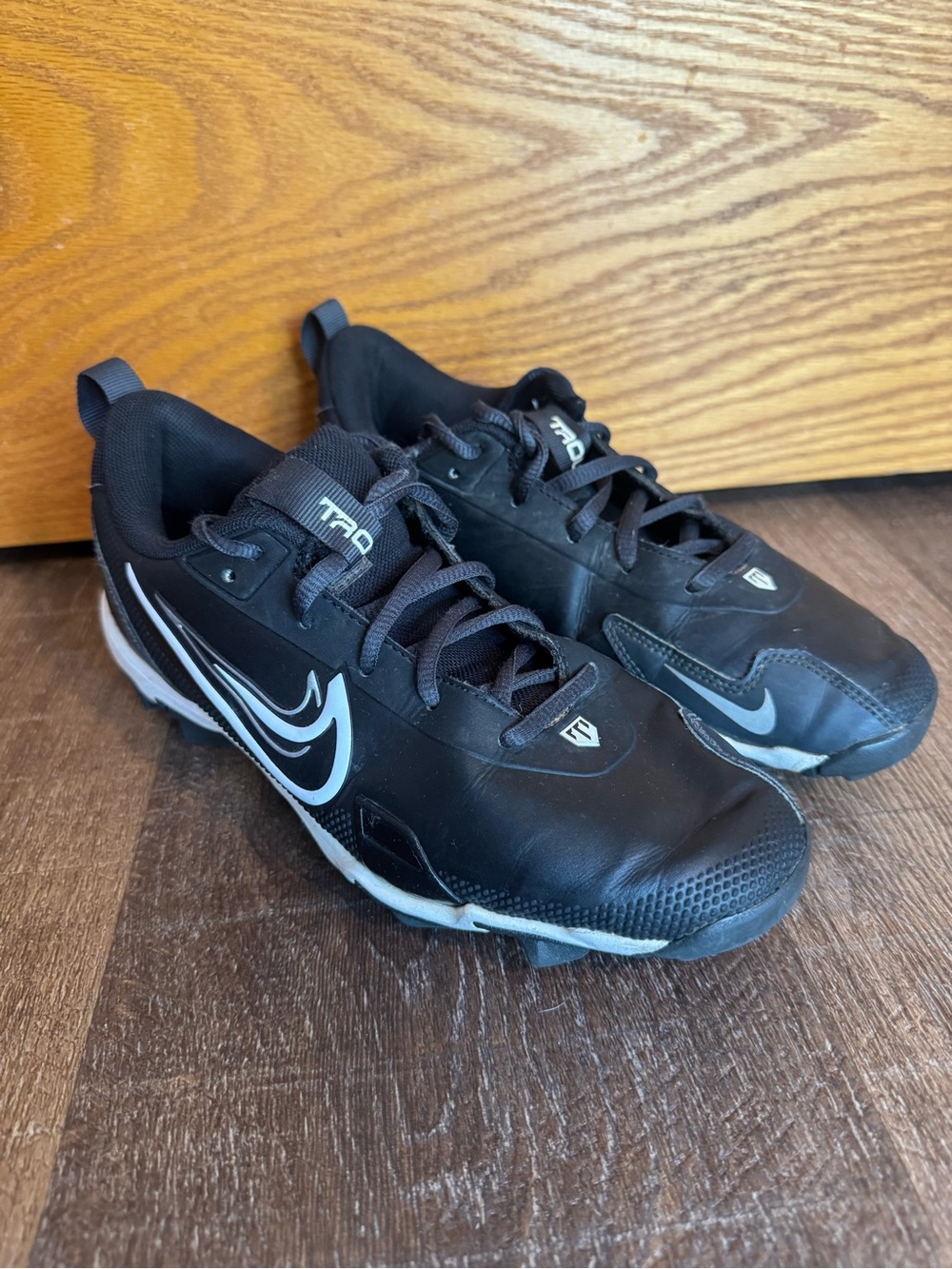 Nike Force Trout Youth 5Y Black White Baseball Cleats Molded